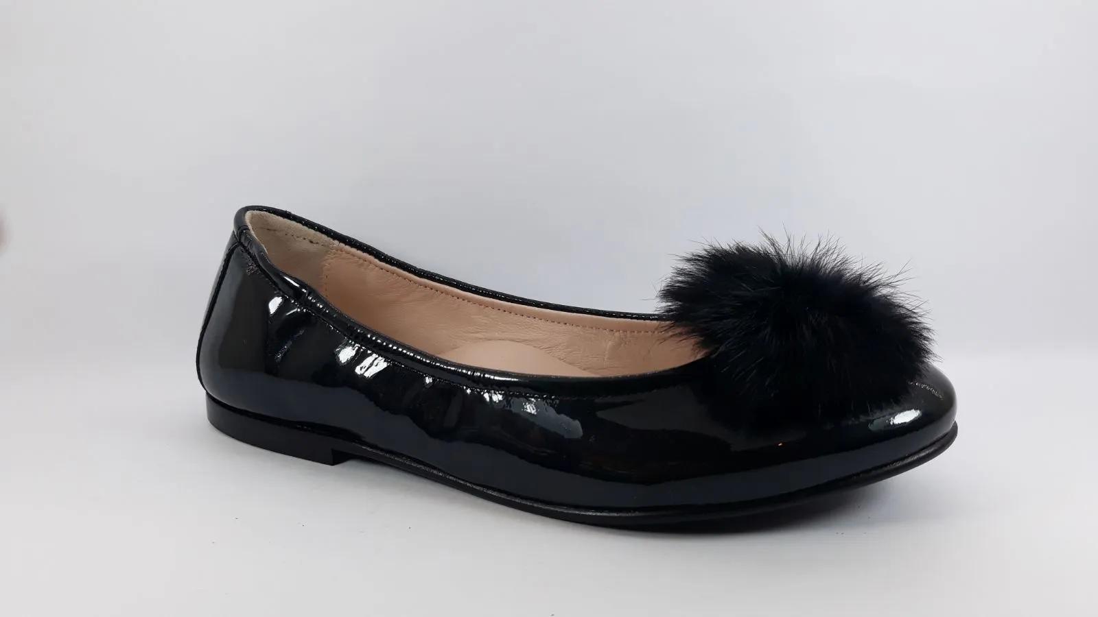 Beberlis Black Pom Pom Flats