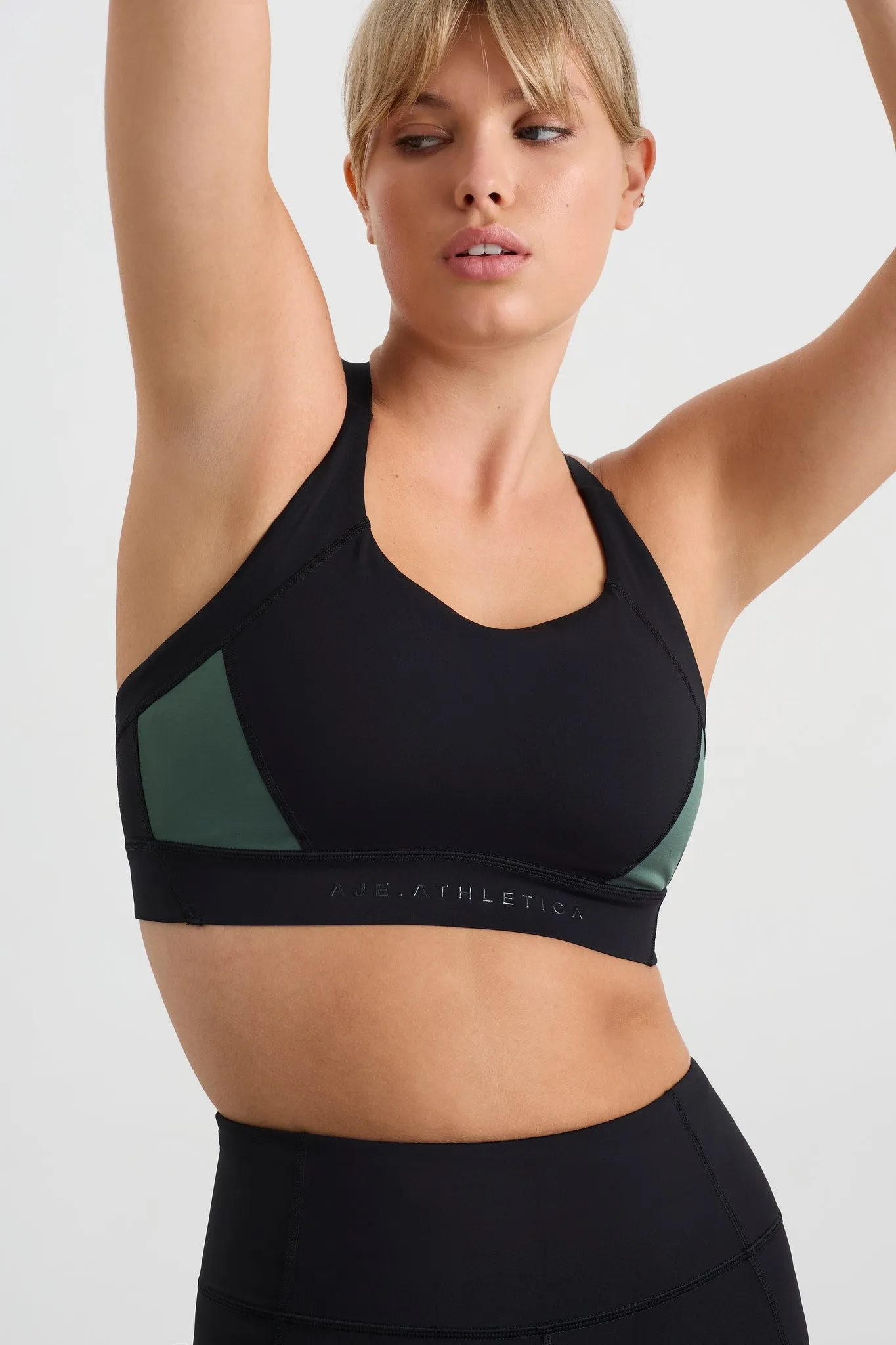 Contrast Adjustable Strap Sports Bra 321