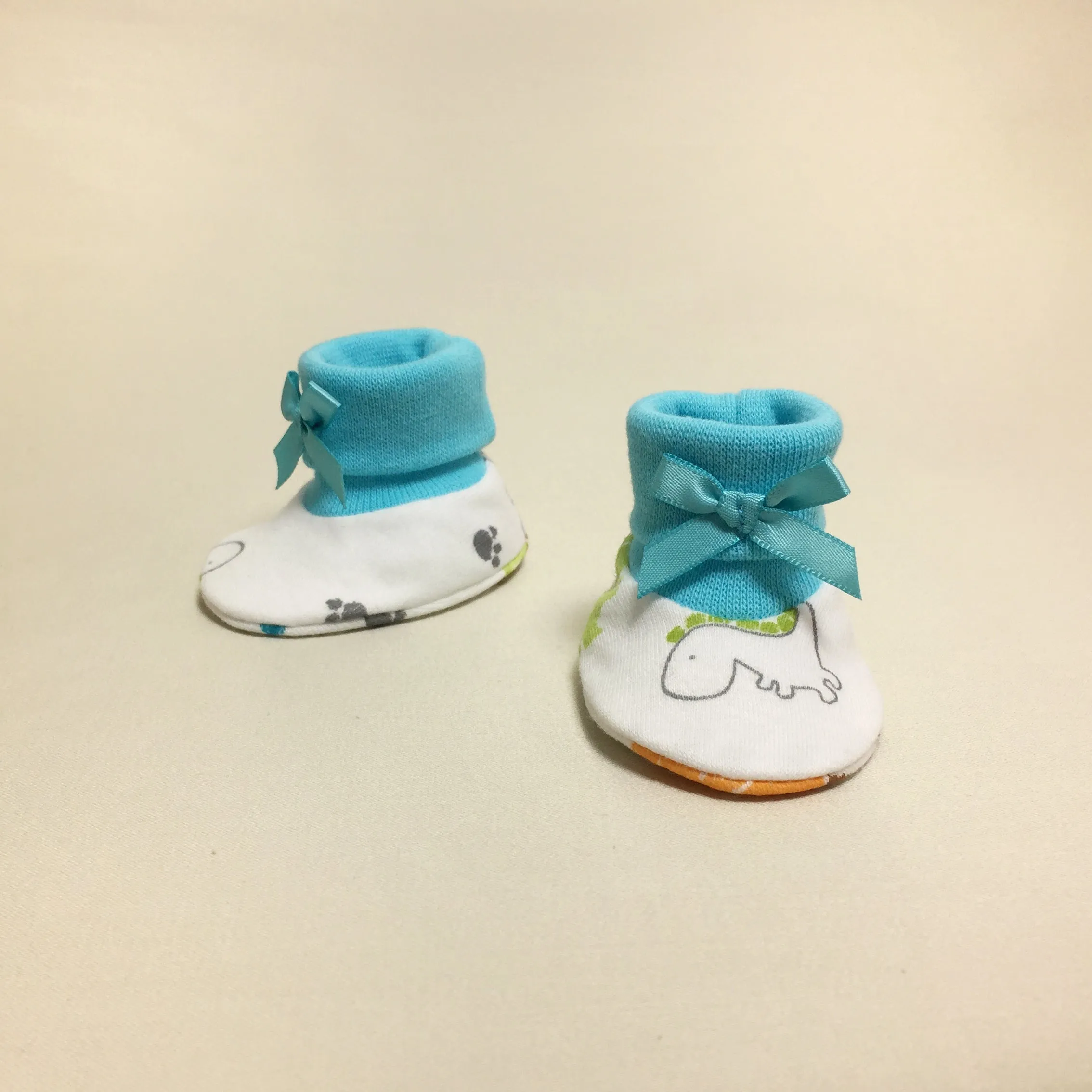 NICU Booties Dino Turquoise