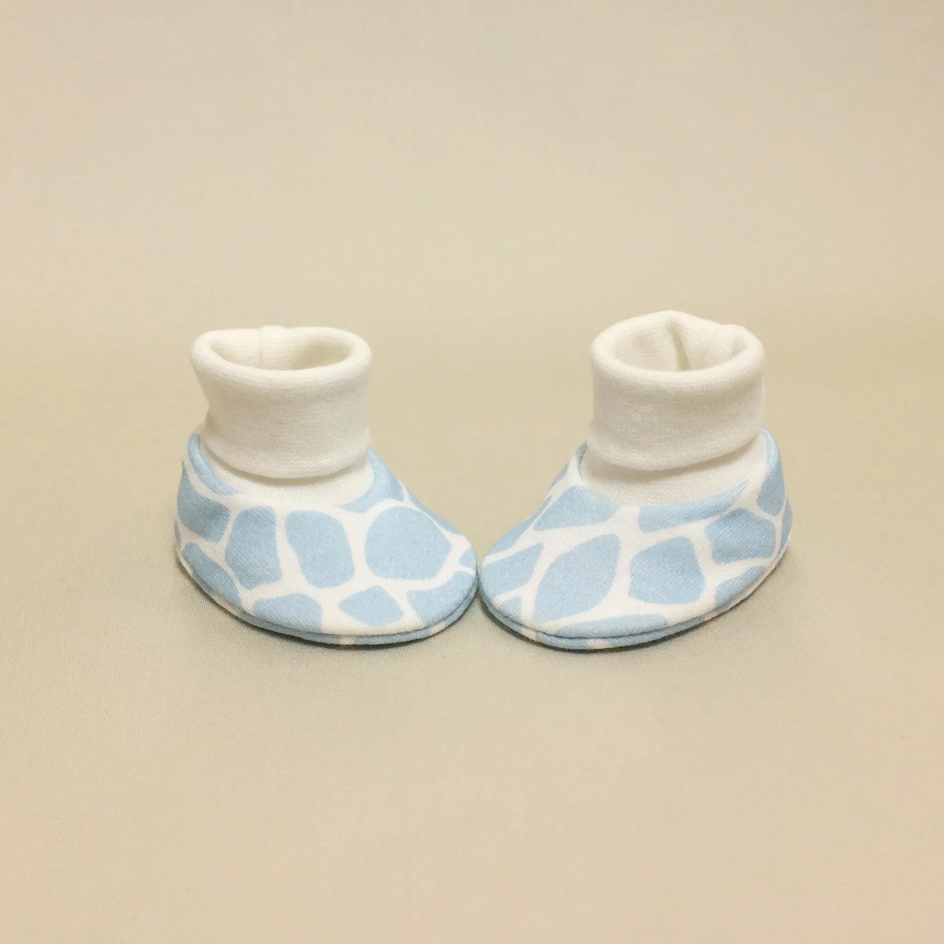 NICU Booties Giraffe Blue